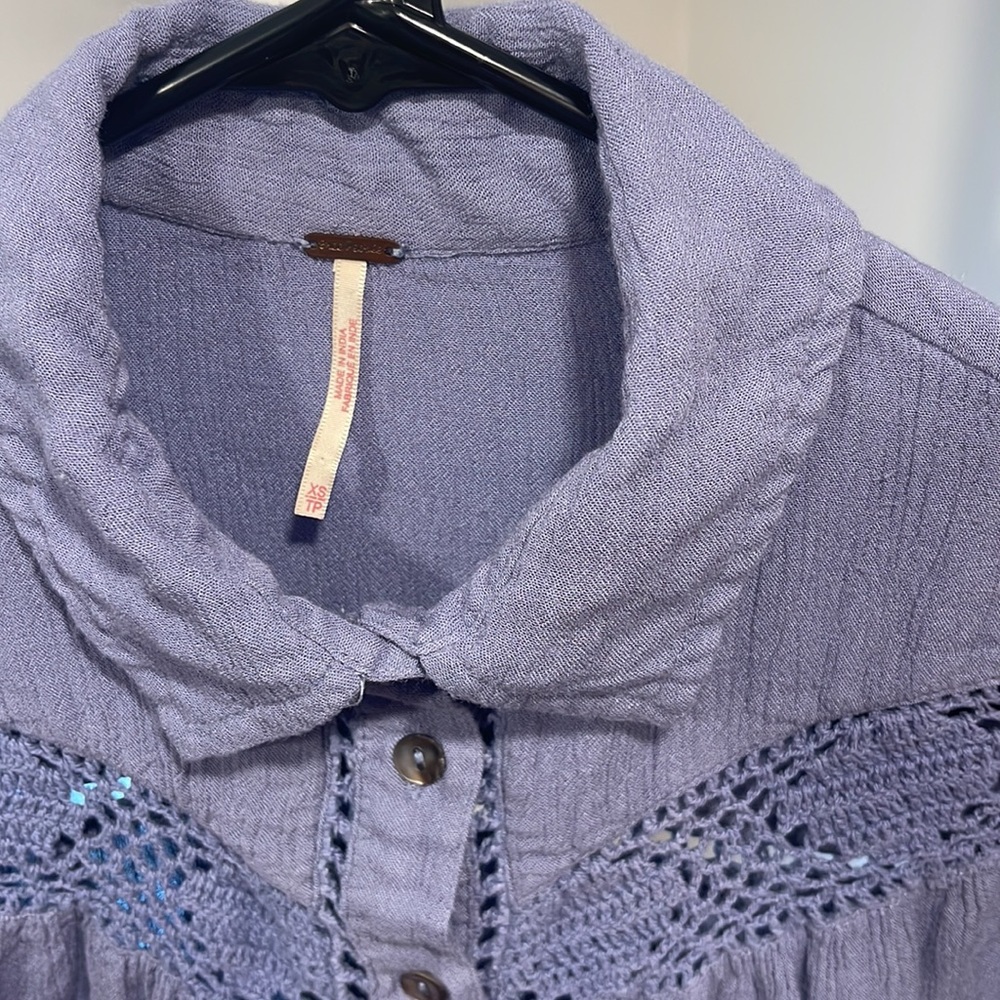 Free People Katie Bird Lace Crochet Inset Blue Button Down Blouse, XS - Picture 6 of 7